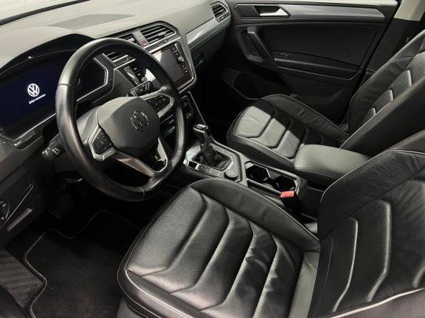 Volkswagen Tiguan II Рестайлинг с пробегом 2021 года, цена 2 265 000 рублей, 232305 км, внедорожник, Автокод Объявления