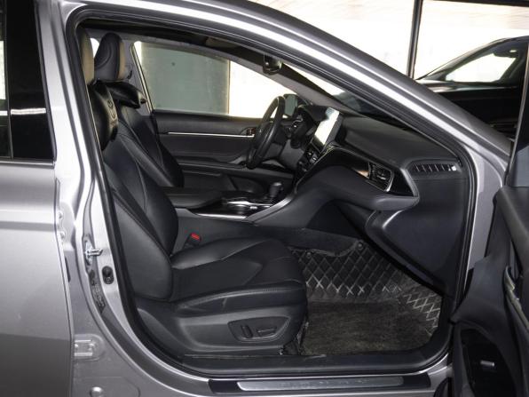 Toyota Camry VIII (XV70) Рестайлинг с пробегом 2024 года, цена 3 900 000 рублей, 36950 км, седан, Автокод Объявления