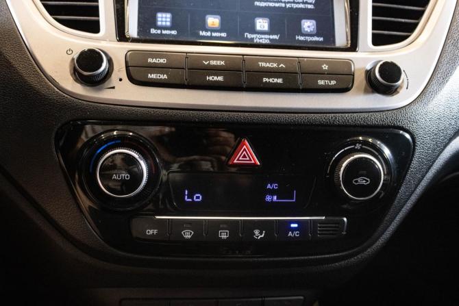 Hyundai Solaris II с пробегом 2019 года, цена 1 200 000 рублей, 204638 км, седан, Автокод Объявления