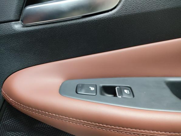 Hyundai Santa Fe IV Рестайлинг с пробегом 2023 года, цена 3 529 000 рублей, 152053 км, внедорожник, Автокод Объявления