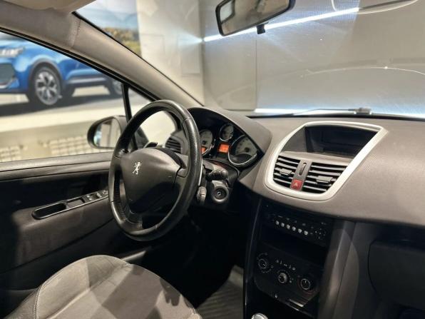 Peugeot 207 I Рестайлинг с пробегом 2010 года, цена 370 000 рублей, 137000 км, хэтчбек, Автокод Объявления
