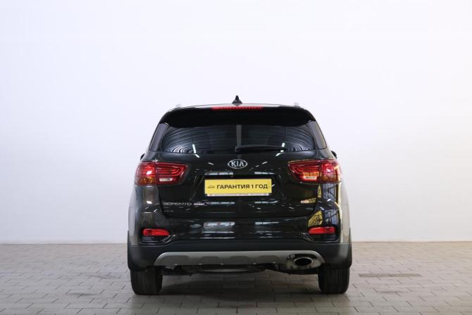Kia Sorento III Prime Рестайлинг с пробегом 2018 года, цена 3 099 000 рублей, 162000 км, внедорожник, Автокод Объявления