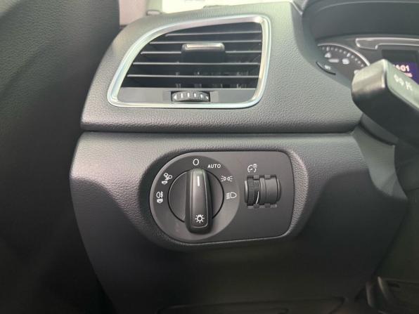 Audi Q3 I (8U) Рестайлинг с пробегом 2015 года, цена 1 849 000 рублей, 135404 км, внедорожник, Автокод Объявления
