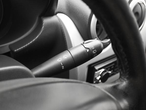 Renault Sandero I с пробегом 2013 года, цена 469 900 рублей, 470000 км, хэтчбек, Автокод Объявления