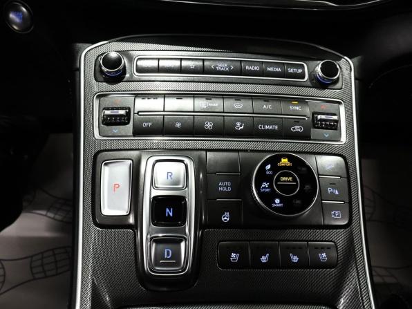 Hyundai Santa Fe IV Рестайлинг с пробегом 2021 года, цена 2 989 000 рублей, 122276 км, внедорожник, Автокод Объявления