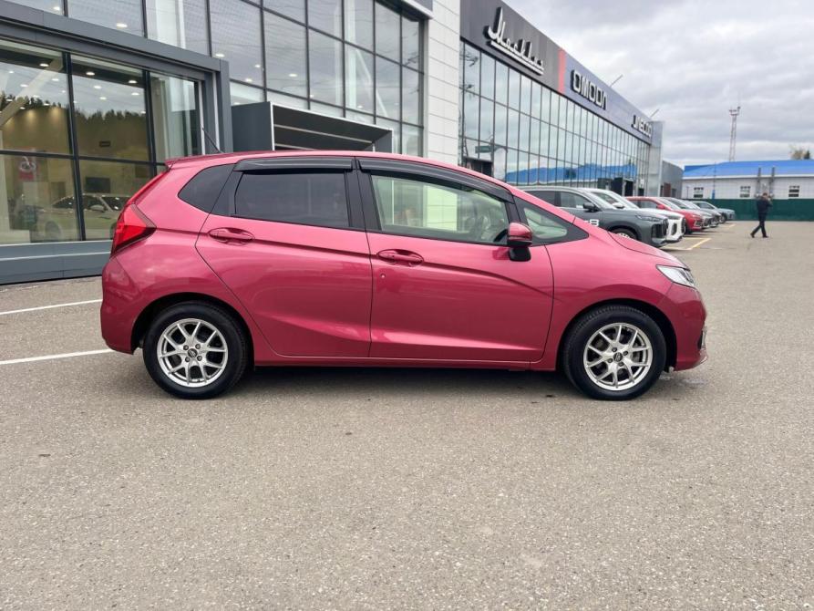 Honda Fit III Рестайлинг Томск  - изображение 9