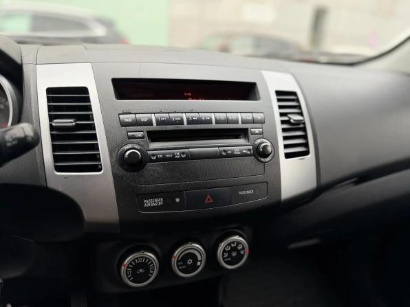 Mitsubishi Outlander II с пробегом 2008 года, цена 1 049 000 рублей, 273938 км, внедорожник, Автокод Объявления