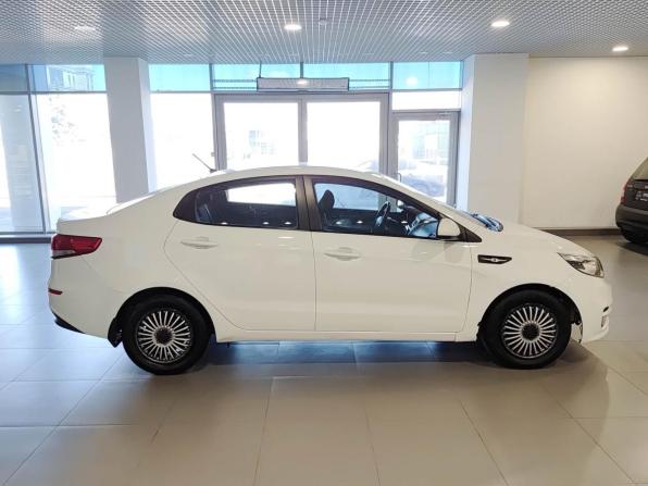 Kia Rio III Рестайлинг с пробегом 2015 года, цена 789 000 рублей, 152753 км, седан, Автокод Объявления