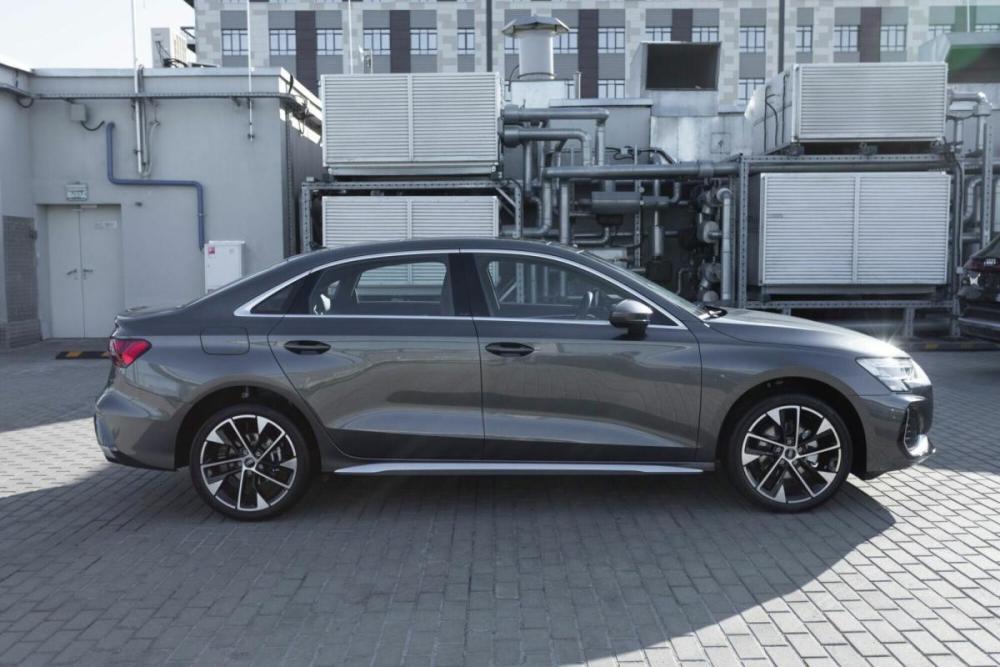 Audi A3 IV (8Y) Рестайлинг Москва  - изображение 4