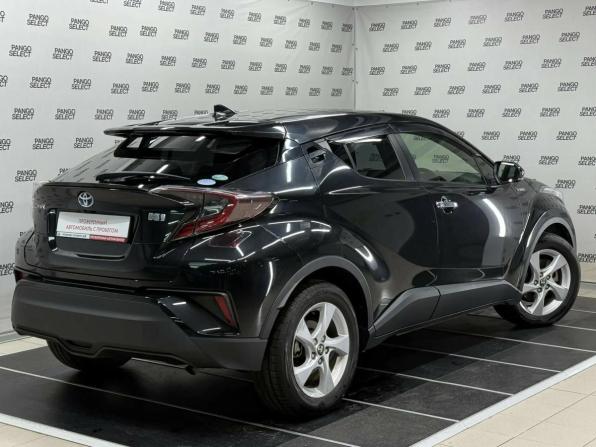 Toyota C-HR I с пробегом 2018 года, цена 1 957 000 рублей, 67690 км, внедорожник, Автокод Объявления