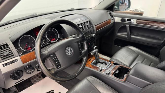 Volkswagen Touareg I Рестайлинг с пробегом 2008 года, цена 949 000 рублей, 309931 км, внедорожник, Автокод Объявления