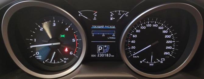 Toyota Land Cruiser 200 Series Рестайлинг 1 с пробегом 2015 года, цена 4 404 000 рублей, 230180 км, внедорожник, Автокод Объявления