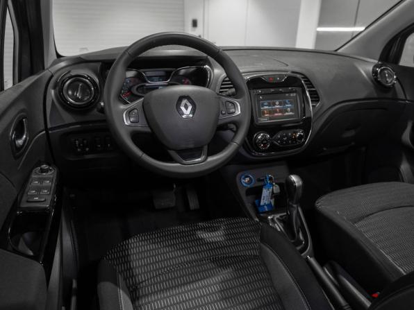 Renault Kaptur I с пробегом 2017 года, цена 1 875 000 рублей, 41201 км, внедорожник, Автокод Объявления