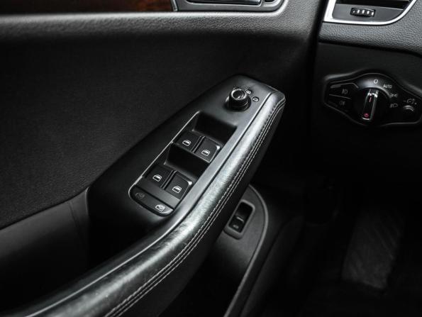 Audi Q5 I (8R) с пробегом 2008 года, цена 1 274 000 рублей, 237904 км, внедорожник, Автокод Объявления
