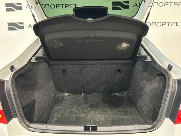 Skoda Rapid I с пробегом 2015 года, цена 749 000 рублей, 199338 км, лифтбек, Автокод Объявления