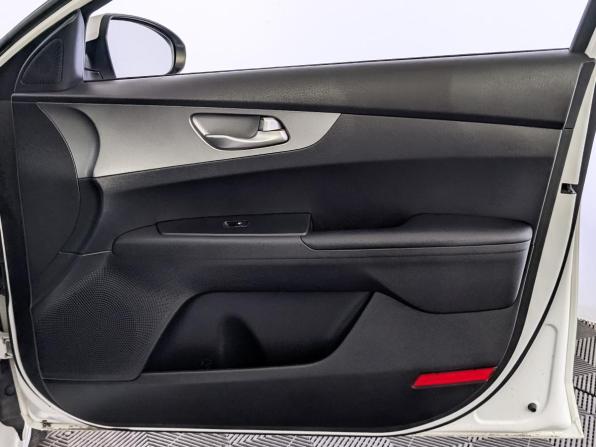 Kia Cerato IV с пробегом 2019 года, цена 1 860 000 рублей, 28939 км, седан, Автокод Объявления
