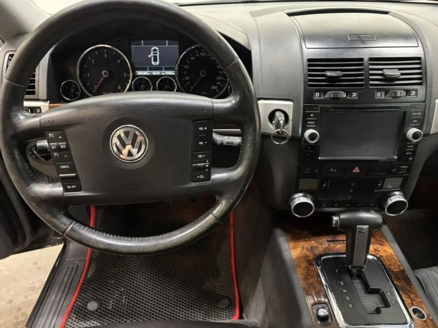 Volkswagen Touareg I Рестайлинг Саратов  - изображение 11