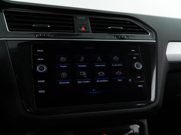 Volkswagen Tiguan II Рестайлинг с пробегом 2021 года, цена 2 099 050 рублей, 112820 км, внедорожник, Автокод Объявления