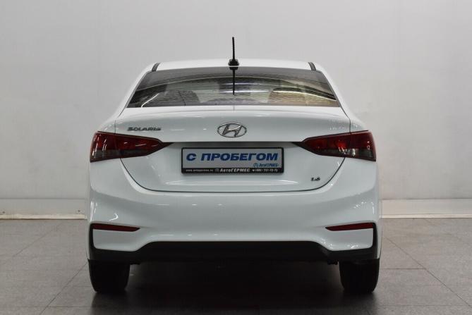 Hyundai Solaris II с пробегом 2018 года, цена 1 310 000 рублей, 130054 км, седан, Автокод Объявления