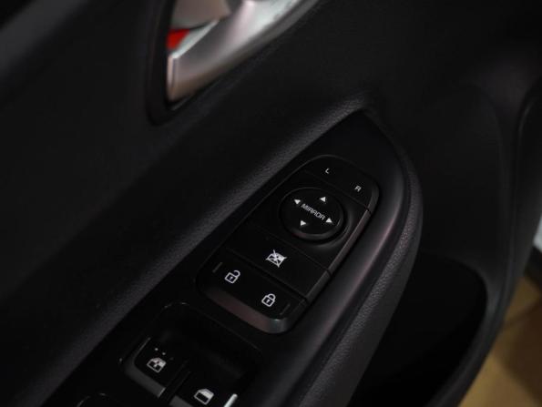Kia Rio IV Рестайлинг с пробегом 2020 года, цена 1 399 000 рублей, 162498 км, хэтчбек, Автокод Объявления