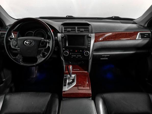 Toyota Camry VII (XV50) с пробегом 2011 года, цена 1 250 000 рублей, 271360 км, седан, Автокод Объявления