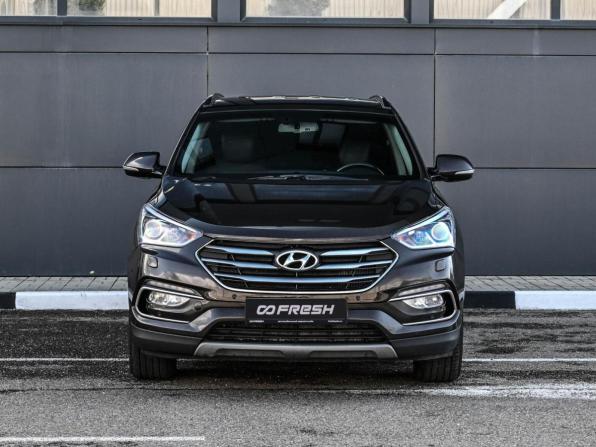 Hyundai Santa Fe III Рестайлинг с пробегом 2018 года, цена 2 349 000 рублей, 256929 км, внедорожник, Автокод Объявления