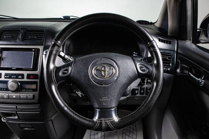 Toyota Ipsum II (M20) с пробегом 2002 года, цена 739 000 рублей, 350100 км, компактвэн, Автокод Объявления