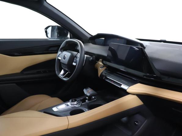 Changan UNI-V I с пробегом 2023 года, цена 2 399 000 рублей, 25840 км, лифтбек, Автокод Объявления