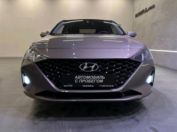 Hyundai Solaris II Рестайлинг с пробегом 2021 года, цена 1 549 000 рублей, 63997 км, седан, Автокод Объявления