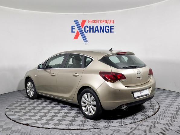 Opel Astra J с пробегом 2010 года, цена 489 000 рублей, 209717 км, хэтчбек, Автокод Объявления