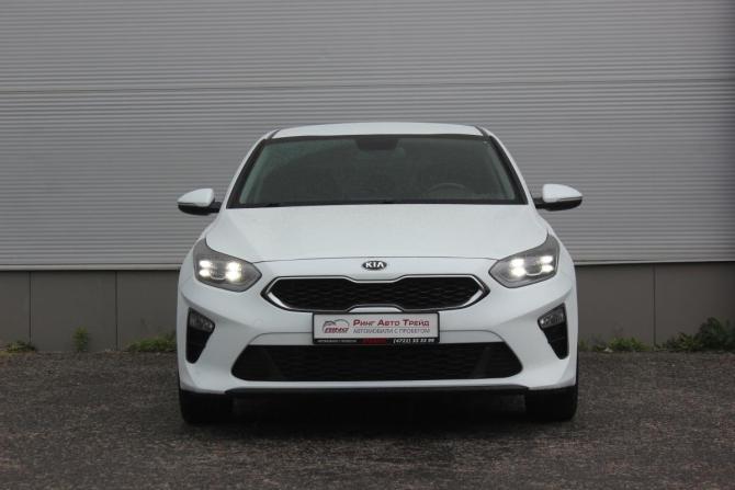 Kia Ceed III с пробегом 2018 года, цена 1 697 000 рублей, 96101 км, хэтчбек, Автокод Объявления