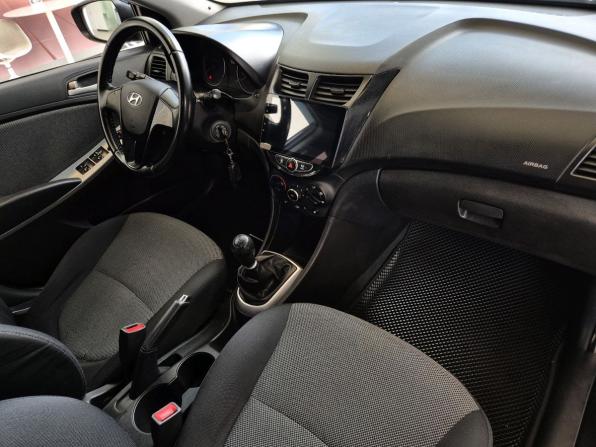 Hyundai Solaris I с пробегом 2013 года, цена 599 000 рублей, 147972 км, седан, Автокод Объявления