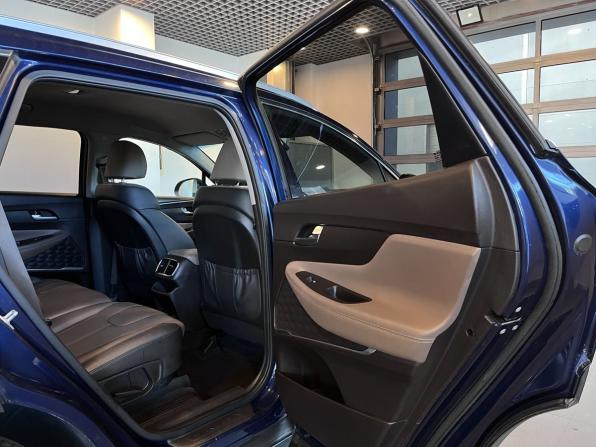 Hyundai Santa Fe IV с пробегом 2019 года, цена 2 933 000 рублей, 104630 км, внедорожник, Автокод Объявления