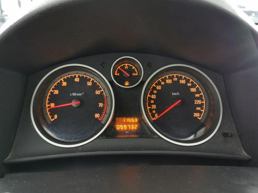 Opel Astra H Рестайлинг Москва  - изображение 17