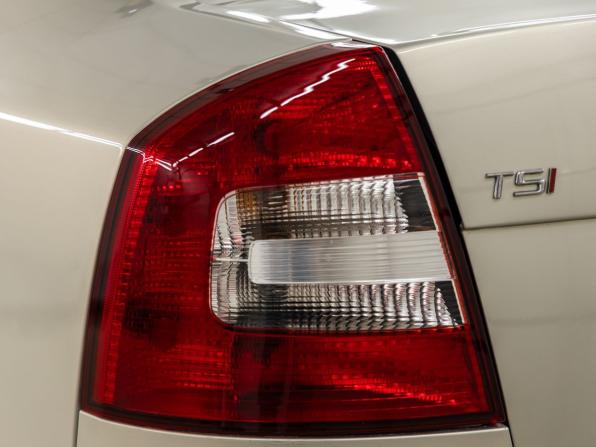 Skoda Octavia II (A5) Рестайлинг с пробегом 2012 года, цена 1 048 000 рублей, 179665 км, лифтбек, Автокод Объявления