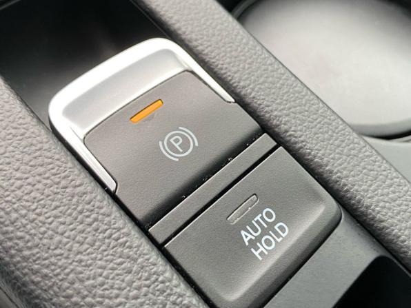 Volkswagen Passat B8 с пробегом 2019 года, цена 2 459 000 рублей, 60000 км, седан, Автокод Объявления