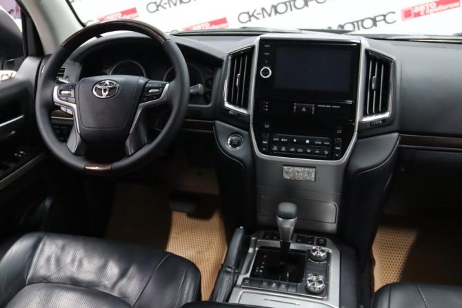 Toyota Land Cruiser 200 Series Рестайлинг 2 с пробегом 2016 года, цена 5 465 750 рублей, 247442 км, внедорожник, Автокод Объявления