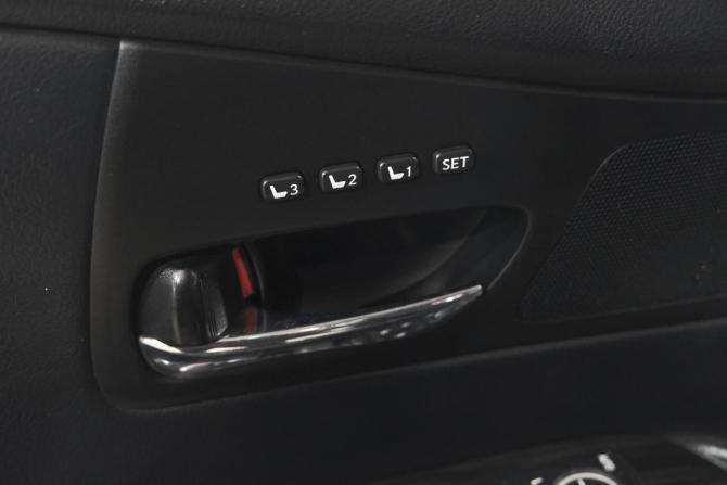 Lexus RX III с пробегом 2011 года, цена 2 199 000 рублей, 300000 км, внедорожник, Автокод Объявления