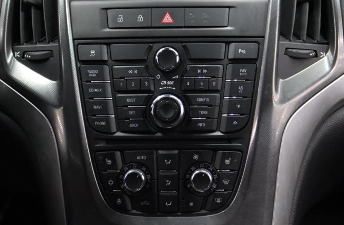 Opel Astra J с пробегом 2011 года, цена 795 850 рублей, 96643 км, хэтчбек, Автокод Объявления