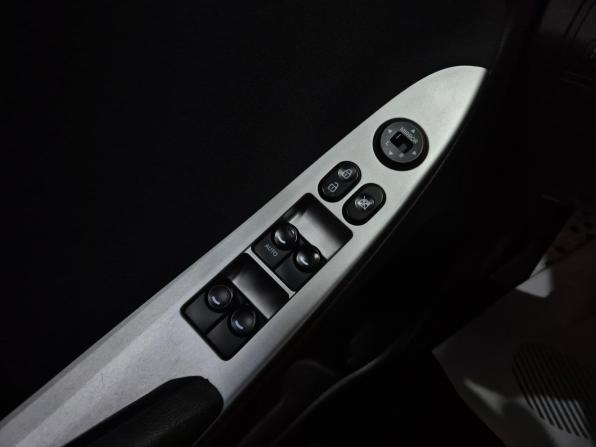 Hyundai Solaris I Рестайлинг с пробегом 2016 года, цена 1 000 000 рублей, 161017 км, седан, Автокод Объявления