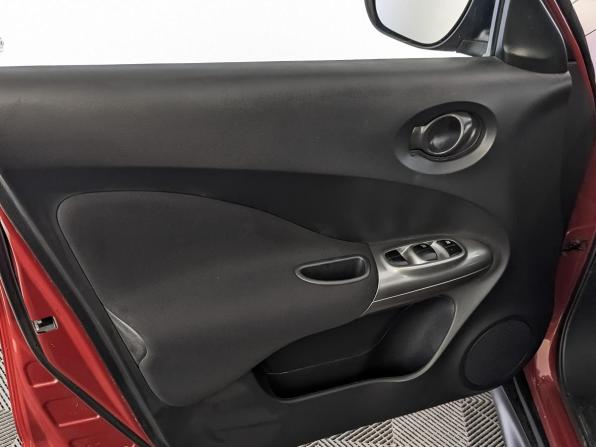 Nissan Juke I с пробегом 2014 года, цена 950 000 рублей, 95156 км, внедорожник, Автокод Объявления