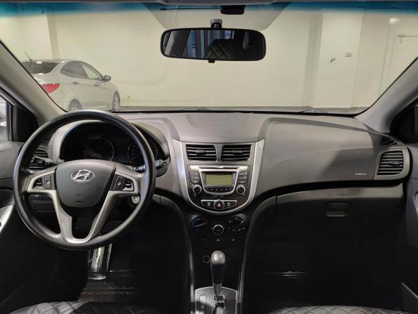 Hyundai Solaris I с пробегом 2013 года, цена 960 000 рублей, 64678 км, хэтчбек, Автокод Объявления
