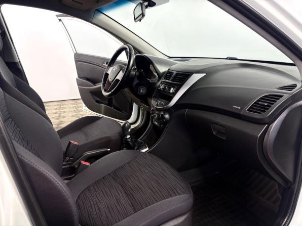 Hyundai Solaris I Рестайлинг с пробегом 2014 года, цена 995 000 рублей, 98863 км, седан, Автокод Объявления