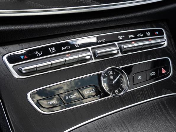 Mercedes-Benz E-Класс V (W213 S213 C238) с пробегом 2017 года, цена 3 370 000 рублей, 207456 км, седан, Автокод Объявления