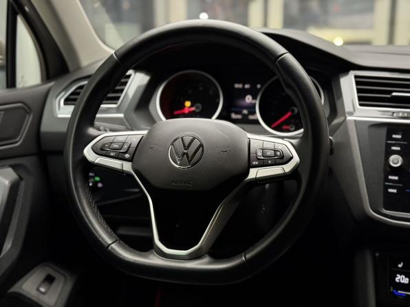 Volkswagen Tiguan II Рестайлинг с пробегом 2021 года, цена 2 520 000 рублей, 152690 км, внедорожник, Автокод Объявления