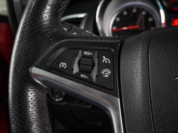 Opel Astra J Рестайлинг с пробегом 2013 года, цена 749 000 рублей, 110969 км, хэтчбек, Автокод Объявления