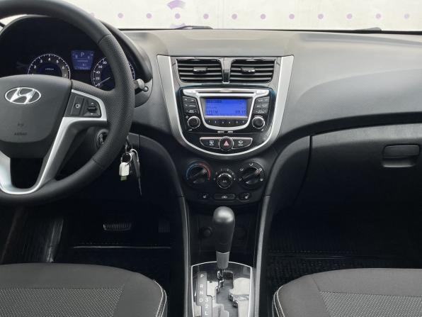 Hyundai Solaris I с пробегом 2013 года, цена 850 000 рублей, 153644 км, седан, Автокод Объявления