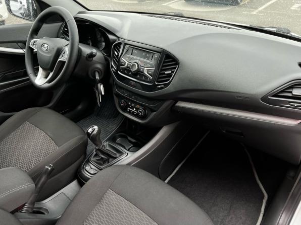 Lada (ВАЗ) Vesta I с пробегом 2018 года, цена 990 000 рублей, 79900 км, универсал, Автокод Объявления