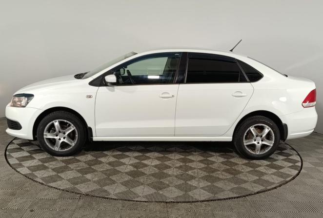 Volkswagen Polo V Рестайлинг с пробегом 2015 года, цена 900 000 рублей, 169395 км, седан, Автокод Объявления