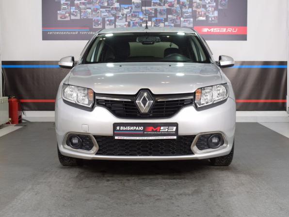 Renault Sandero II с пробегом 2017 года, цена 799 995 рублей, 118198 км, хэтчбек, Автокод Объявления